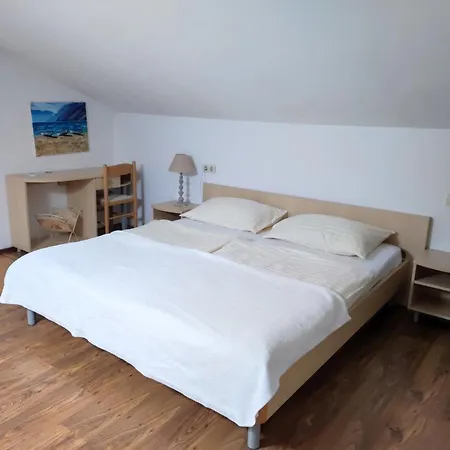 In With Sea View, Terrace, Air Conditioning, Washing Machine 593-3 * Lopar