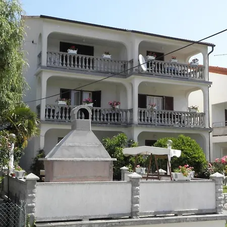 In With Sea View, Terrace, Air Conditioning, Washing Machine 593-3
