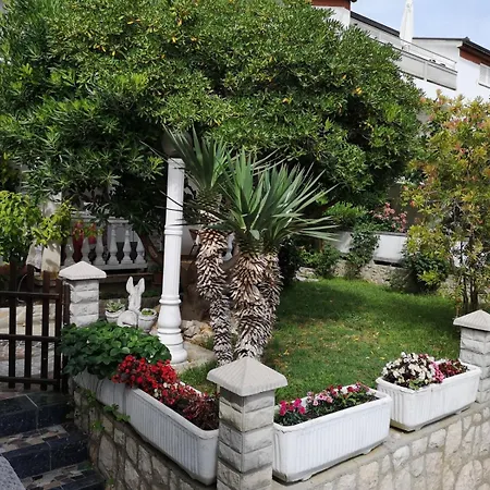 In With Sea View, Terrace, Air Conditioning, Washing Machine 593-3 Appartamento Lopar